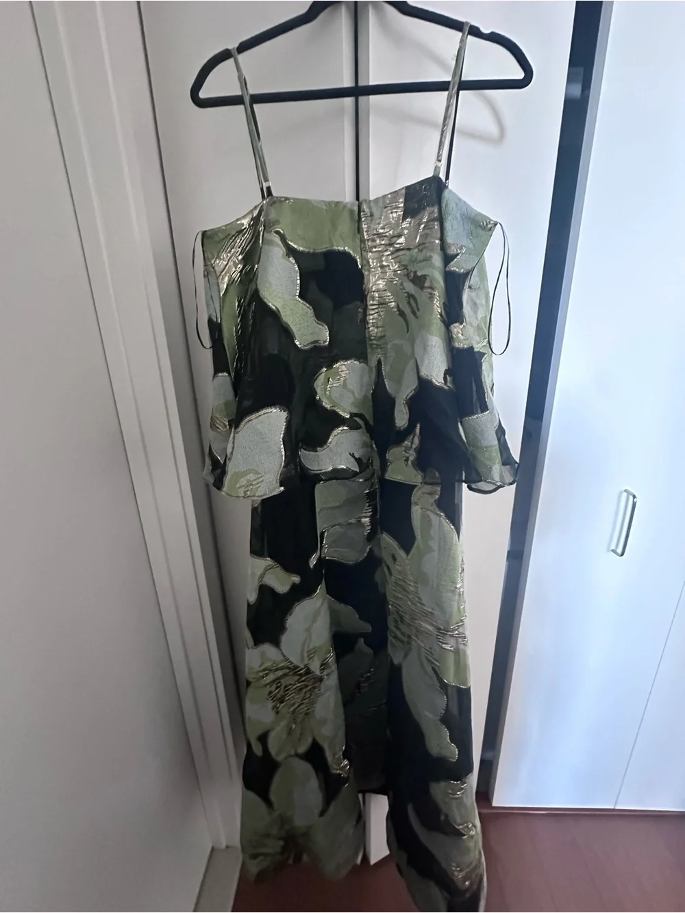 Elliatt Elysia Tiered Gown - Picture 9 of 15